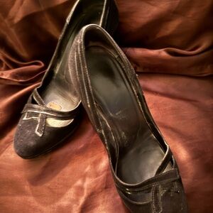 Elegant Black Women's Shoes Authentic Prada heels